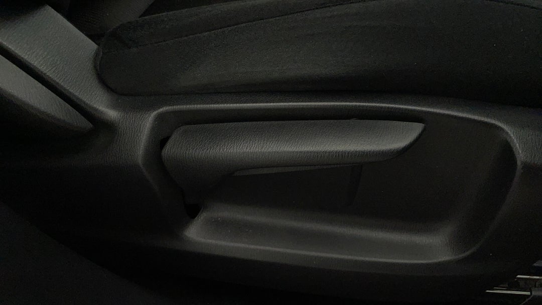 2021 Mazda CX-9 Sport (fwd), Automatic, 75088 km, Drivers Side Adjustment Panel