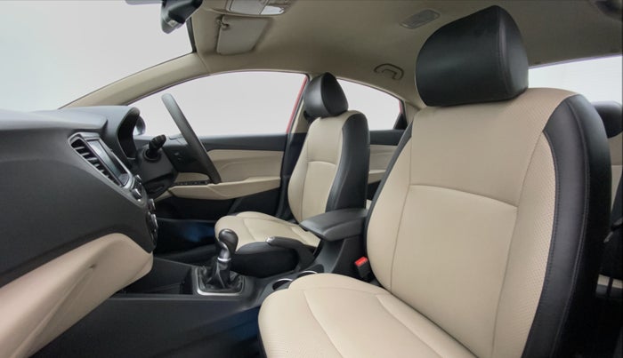 2018 Hyundai Verna 1.6 SX VTVT, Petrol, Manual, 47,175 km, Right Side Front Door Cabin