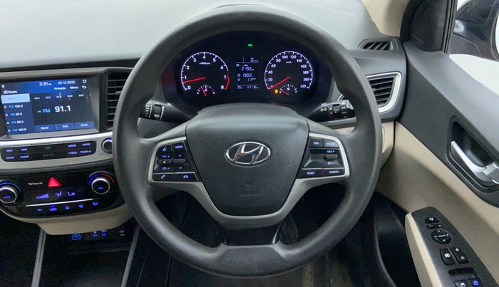 2018 Hyundai Verna 1.6 SX VTVT, Petrol, Manual, 47,175 km, Steering Wheel Close Up