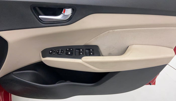 2018 Hyundai Verna 1.6 SX VTVT, Petrol, Manual, 47,175 km, Driver Side Door Panels Control