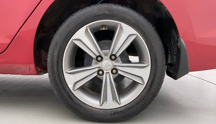 2018 Hyundai Verna 1.6 SX VTVT, Petrol, Manual, 47,175 km, Left Rear Wheel