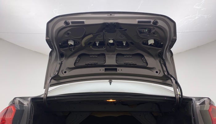 2015 Honda City 1.5L I-VTEC V MT, Petrol, Manual, 82,847 km, Boot Door Open