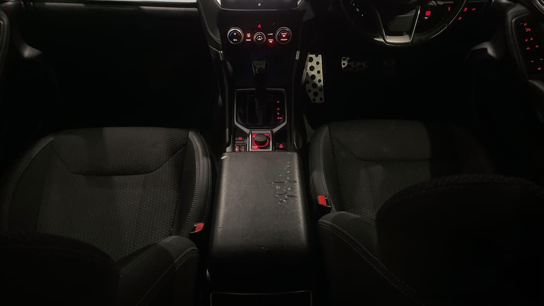 2021 Subaru Forester 2.5i Premium (AWD), Automatic, 120514 km, Center Console