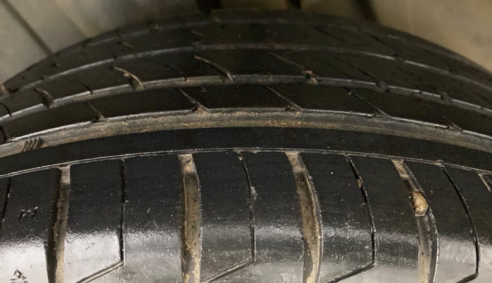2018 Maruti S Cross ZETA 1.3 SHVS, Diesel, Manual, 14,367 km, Left Rear Tyre Tread
