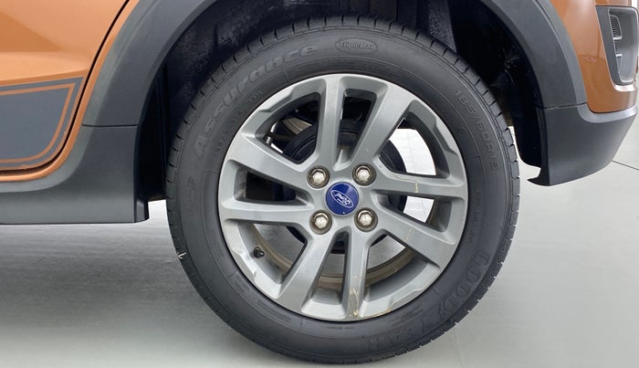 2020 Ford FREESTYLE TITANIUM + 1.2 TI-VCT, Petrol, Manual, 11,102 km, Left Rear Wheel