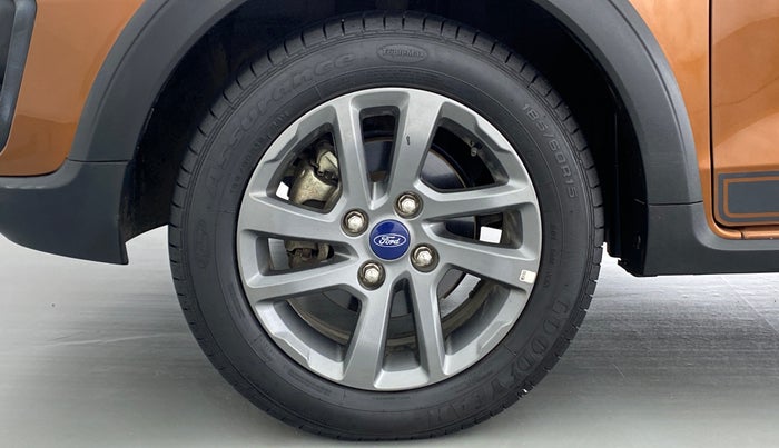 2020 Ford FREESTYLE TITANIUM + 1.2 TI-VCT, Petrol, Manual, 11,102 km, Left Front Wheel