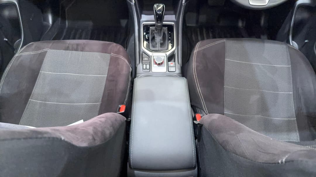 2024 Subaru Forester 2.5i-s (AWD), Automatic, 31957 km, Center Console