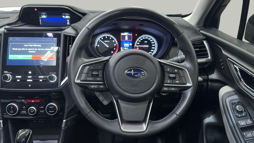 2024 Subaru Forester 2.5i-s (AWD), Automatic, 31957 km, Steering Wheel Close-up