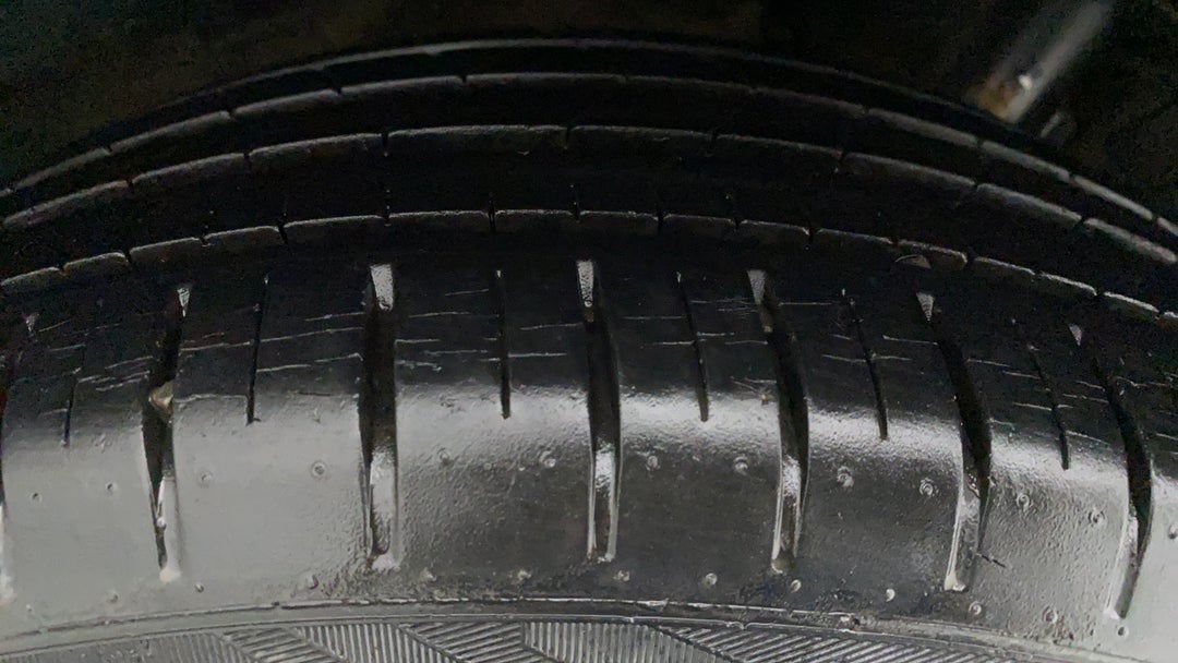 Right Rear Tyre Tread