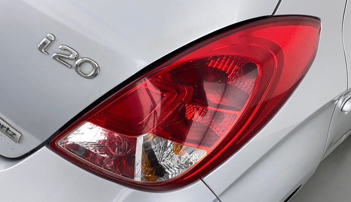 2012 Hyundai i20 SPORTZ 1.2, Petrol, Manual, 55,086 km, Right tail light - Minor damage