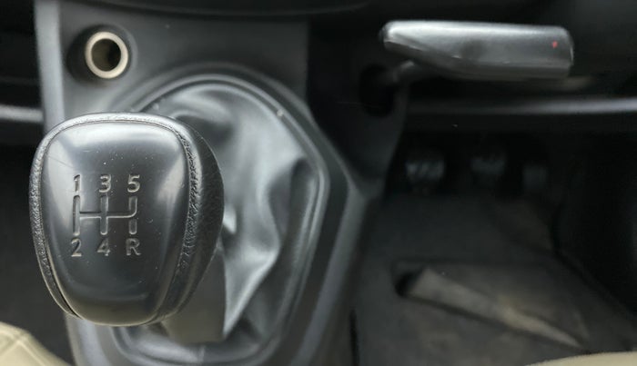 2018 Datsun Go Plus T, Petrol, Manual, 46,049 km, Gear Lever