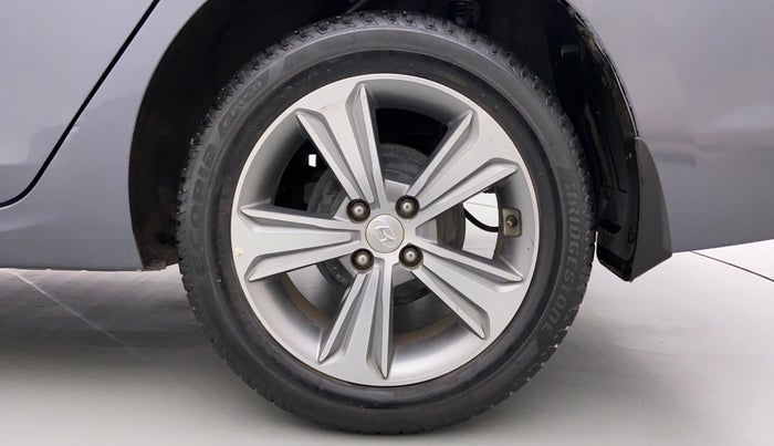 2017 Hyundai Verna 1.6 SX VTVT, Petrol, Manual, 25,013 km, Left Rear Wheel