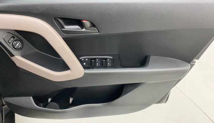 2017 Hyundai Creta E PLUS 1.6 PETROL, Petrol, Manual, 33,957 km, Driver Side Door Panels Control