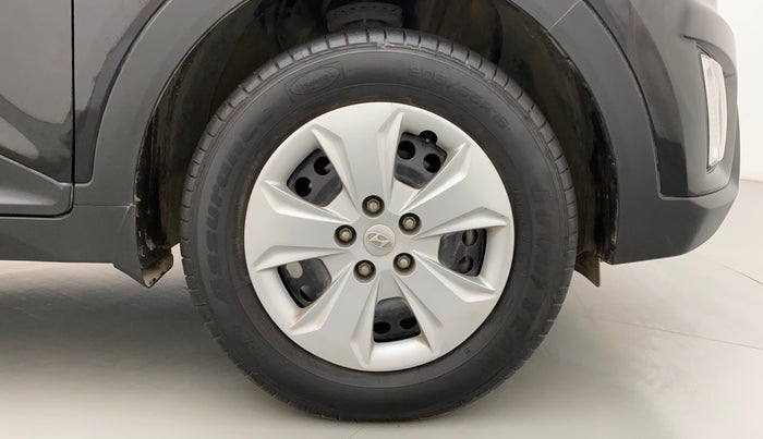 2017 Hyundai Creta E PLUS 1.6 PETROL, Petrol, Manual, 33,957 km, Right Front Wheel