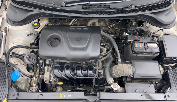 2018 Hyundai Verna 1.6 SX VTVT, Petrol, Manual, 26,588 km, Engine Bonet View