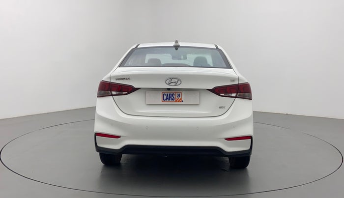 2018 Hyundai Verna 1.6 SX VTVT, Petrol, Manual, 26,588 km, Back/Rear View