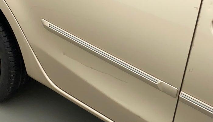 2011 Toyota Etios G, Petrol, Manual, 64,819 km, Right rear door - Minor scratches