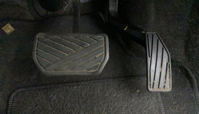 2015 Maruti Wagon R 1.0 VXI AMT, Petrol, Automatic, 41,000 km, Pedals