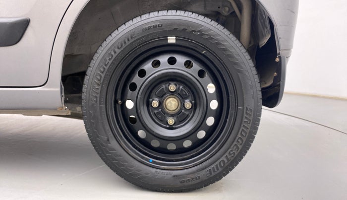 2013 Maruti Wagon R 1.0 VXI, Petrol, Manual, 76,369 km, Left Rear Wheel
