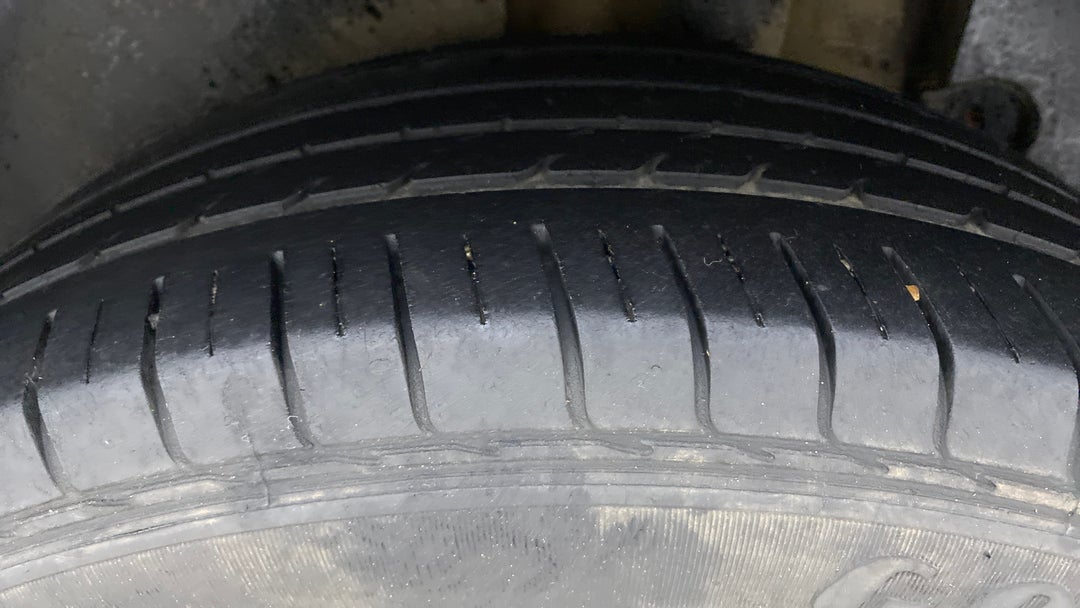 Left Rear Tyre Tread