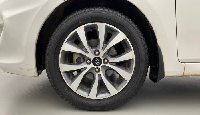 2014 Hyundai Verna FLUIDIC 1.4 VTVT CX, Petrol, Manual, 33,330 km, Left Front Wheel