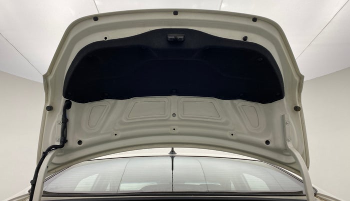 2014 Hyundai Verna FLUIDIC 1.4 VTVT CX, Petrol, Manual, 33,330 km, Boot Door Open