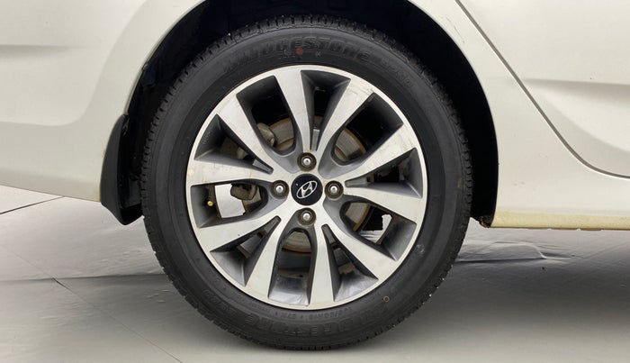 2014 Hyundai Verna FLUIDIC 1.4 VTVT CX, Petrol, Manual, 33,330 km, Right Rear Wheel