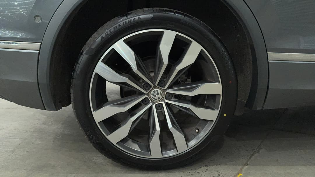 2019 Volkswagen Tiguan Allspace 162 Tsi Highline, Automatic, 79023 km, Right Rear Wheel