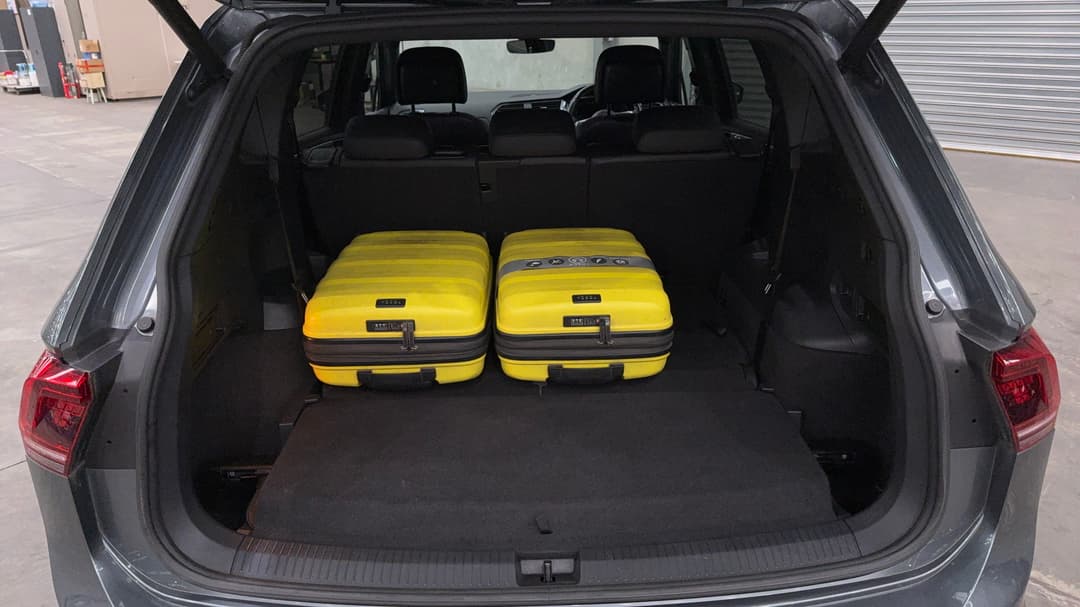 2019 Volkswagen Tiguan Allspace 162 Tsi Highline, Automatic, 79023 km, Boot Inside View with Luggage