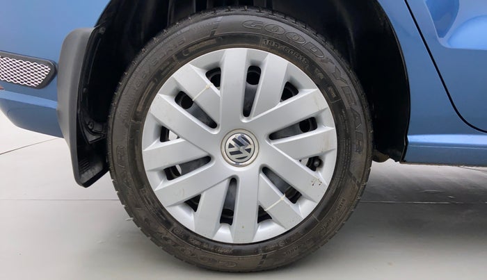 2016 Volkswagen Ameo COMFORTLINE 1.2, Petrol, Manual, 21,607 km, Right Rear Wheel