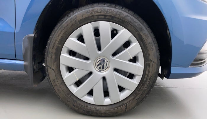 2016 Volkswagen Ameo COMFORTLINE 1.2, Petrol, Manual, 21,607 km, Right Front Wheel