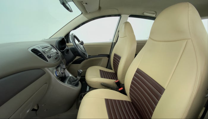 2016 Hyundai i10 SPORTZ 1.1 IRDE2, Petrol, Manual, 47,726 km, Right Side Front Door Cabin
