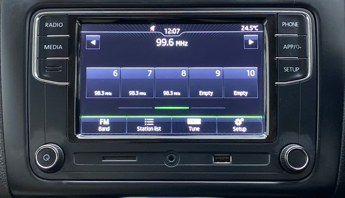 2017 Skoda Rapid 1.6 MPI STYLE AT, Petrol, Automatic, 36,023 km, Infotainment System