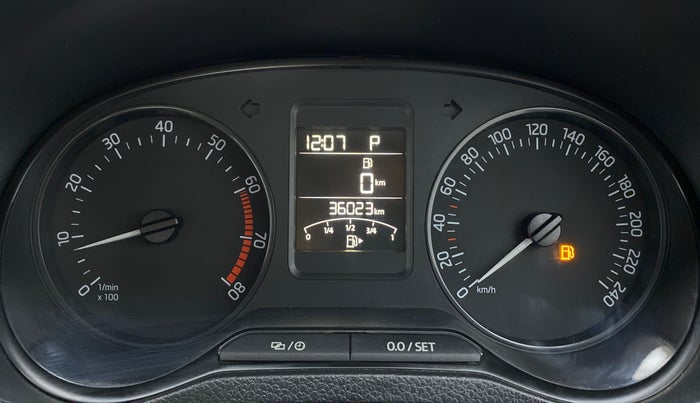 2017 Skoda Rapid 1.6 MPI STYLE AT, Petrol, Automatic, 36,023 km, Odometer Image