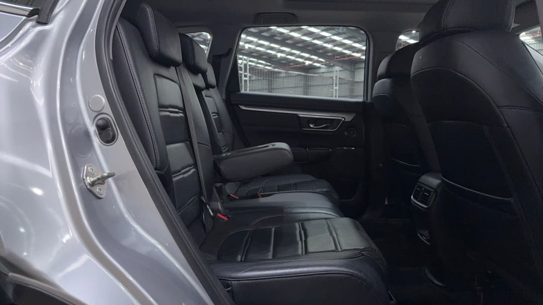 2018 Honda CR-V Vti-l7 (2WD), Automatic, 100986 km, Right Side Rear Door Cabin View