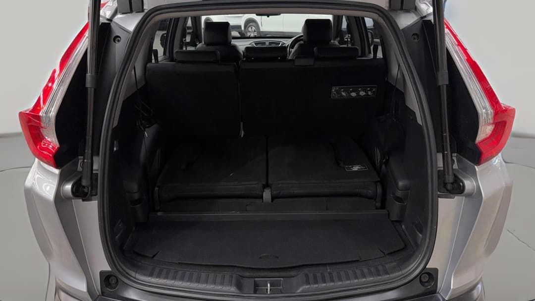 2018 Honda CR-V Vti-l7 (2WD), Automatic, 100986 km, Boot Inside View