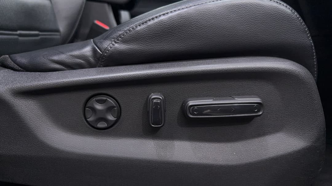 2018 Honda CR-V Vti-l7 (2WD), Automatic, 100986 km, Drivers Side Adjustment Panel