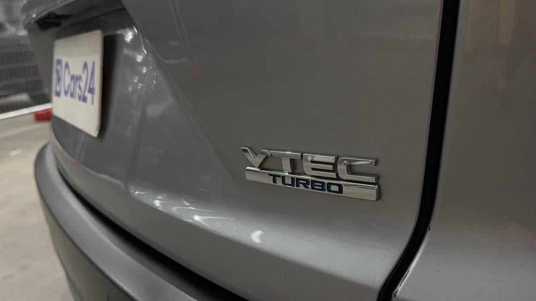 2018 Honda CR-V Vti-l7 (2WD), Automatic, 100986 km, Badge (Boot Right Side)