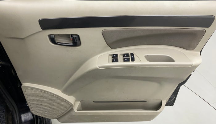 2020 Mahindra Scorpio S9, Diesel, Manual, 55,442 km, Driver Side Door Panels Control