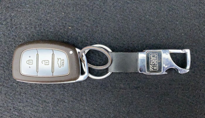 2015 Hyundai Grand i10 ASTA AT 1.2 KAPPA VTVT, Petrol, Automatic, 39,693 km, Key Close Up