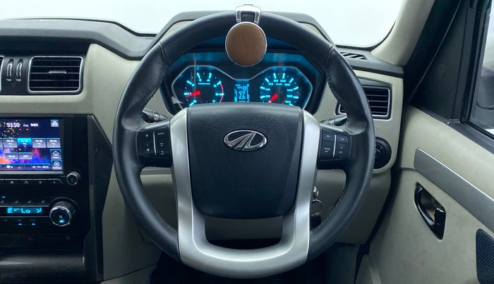 2020 Mahindra Scorpio S11, Diesel, Manual, 32,328 km, Steering Wheel Close Up