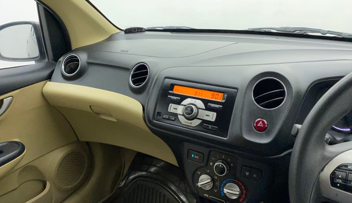 2015 Honda Brio VX AT, Petrol, Automatic, 56,115 km, Infotainment system - Reverse camera not working