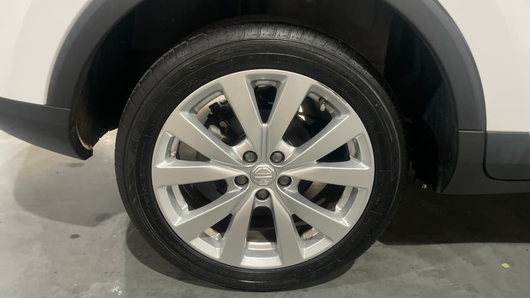 2022 MG ZS Excite, Automatic, 24000 km, Right Rear Wheel