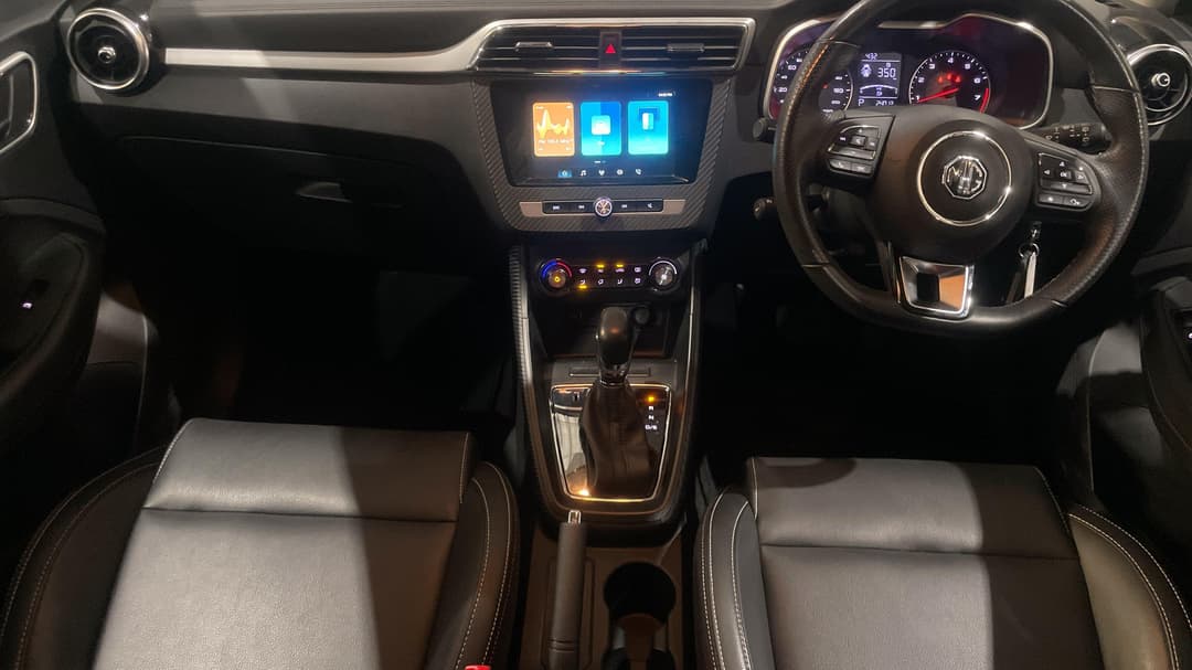 2022 MG ZS Excite, Automatic, 24000 km, Center Console