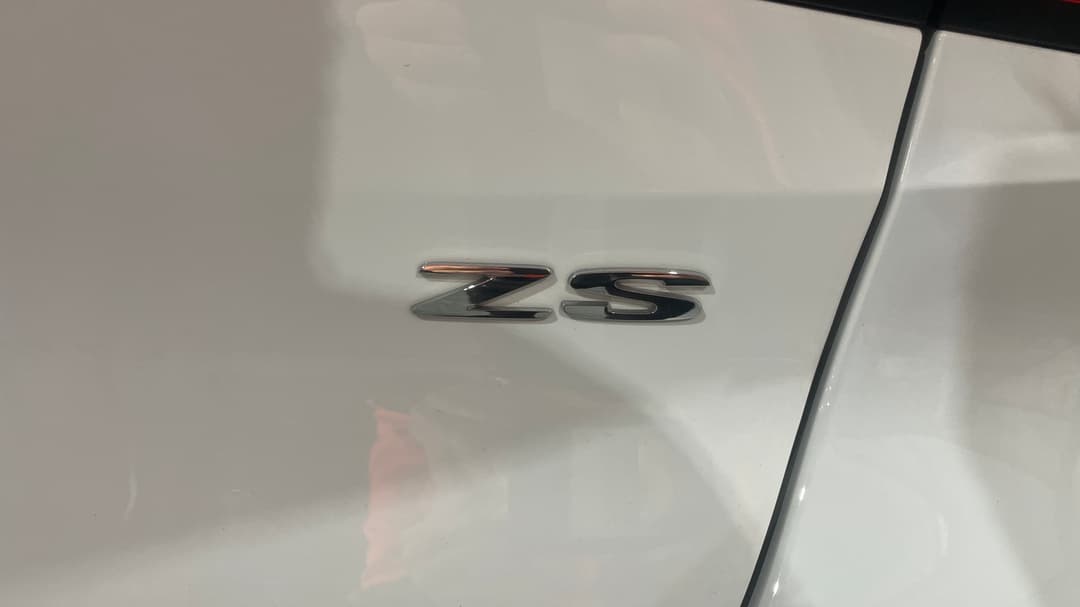 2022 MG ZS Excite, Automatic, 24000 km, Badge (Boot Right Side)