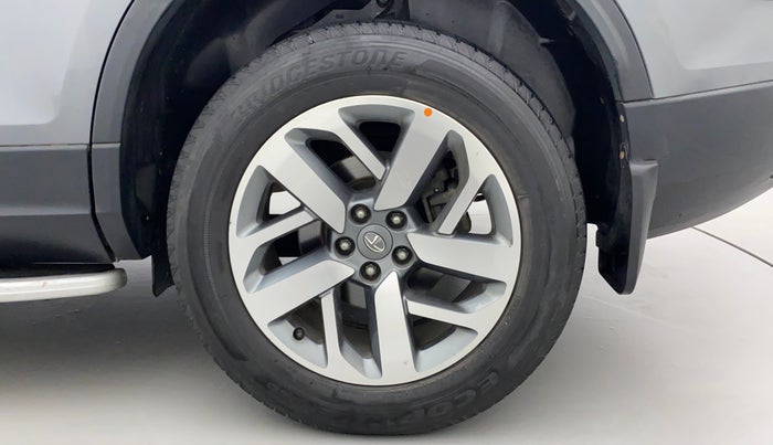 2021 Tata Safari XZA PLUS 6S, Diesel, Automatic, 34,596 km, Left Rear Wheel