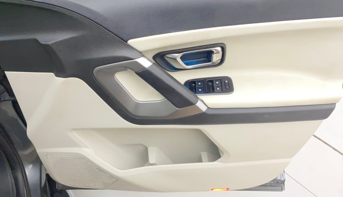 2021 Tata Safari XZA PLUS 6S, Diesel, Automatic, 34,596 km, Driver Side Door Panels Control