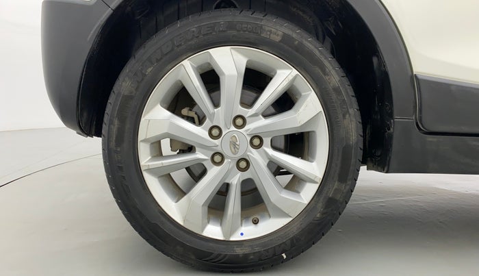 2019 Mahindra XUV300 W8 DIESEL MT, Diesel, Manual, 30,708 km, Right Rear Wheel