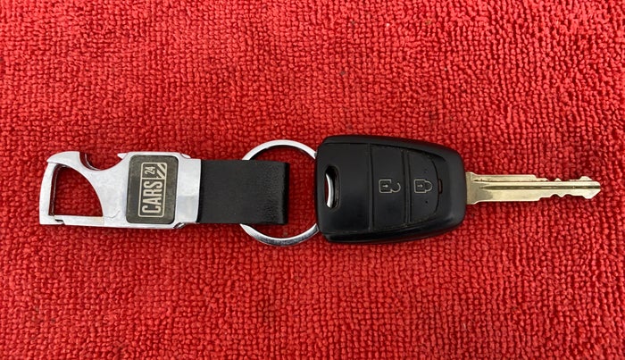 2018 Hyundai Grand i10 SPORTZ 1.2 KAPPA VTVT, Petrol, Manual, 16,913 km, Key Close Up