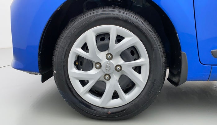 2018 Hyundai Grand i10 SPORTZ 1.2 KAPPA VTVT, Petrol, Manual, 16,913 km, Left Front Wheel